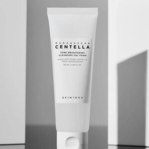 Skin1004 Centella Tone Brightening Cleansing Gel Foam